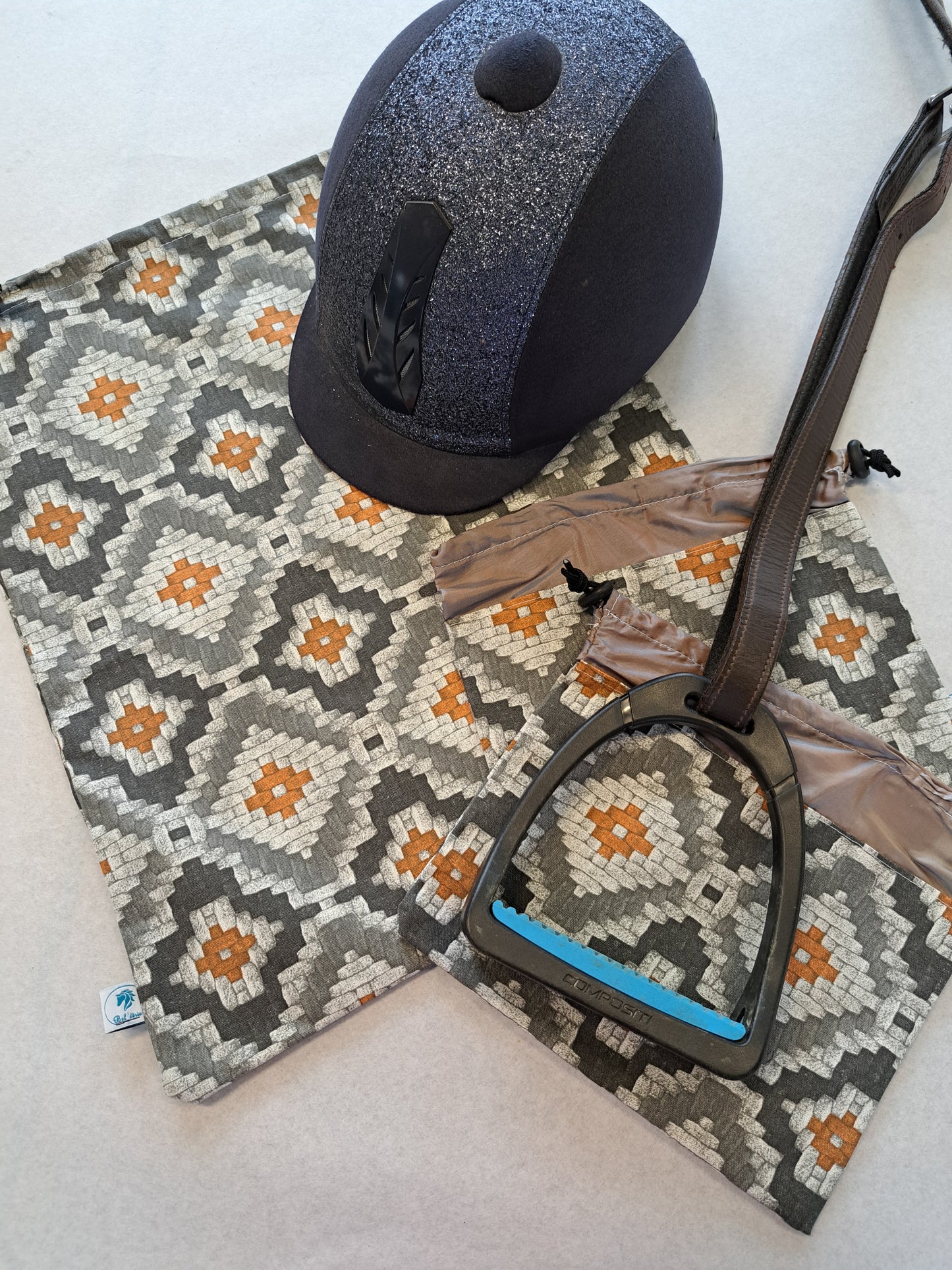 Box housse de bombe et pochettes d'étriers