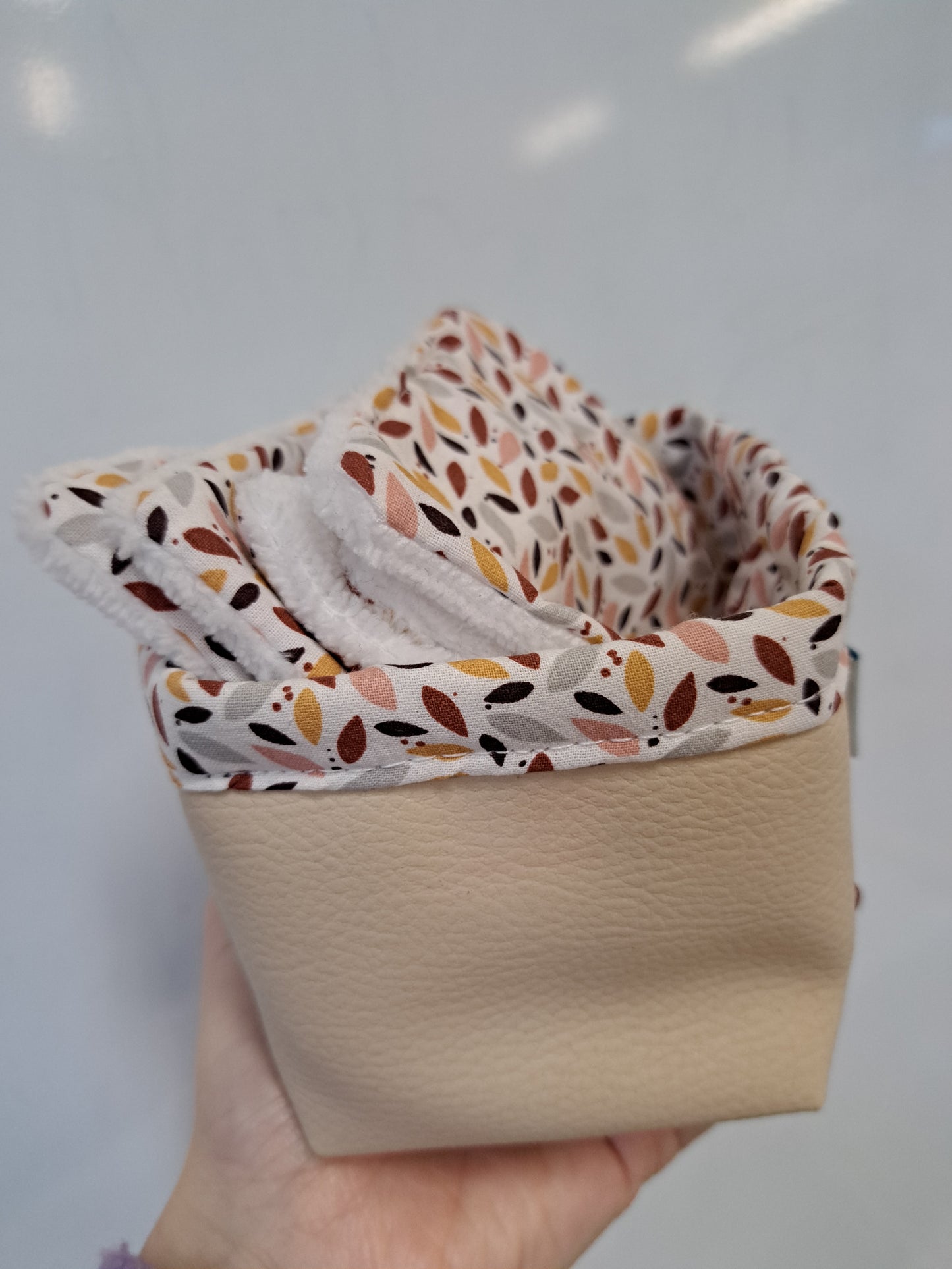 Panière et 6 lingettes