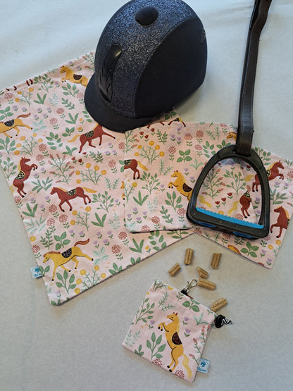 Box housse de bombe, pochettes d'étriers et pochette à friandises