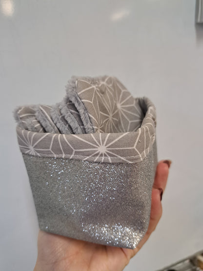 Panière et 6 lingettes