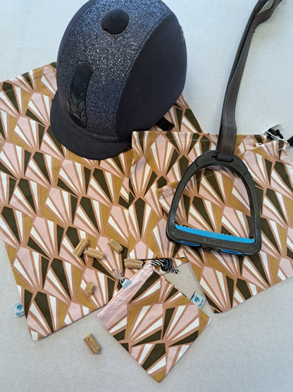 Box housse de bombe, pochettes d'étriers et pochette à friandises