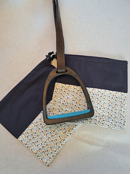 Pochettes / housses d'étriers bicolore