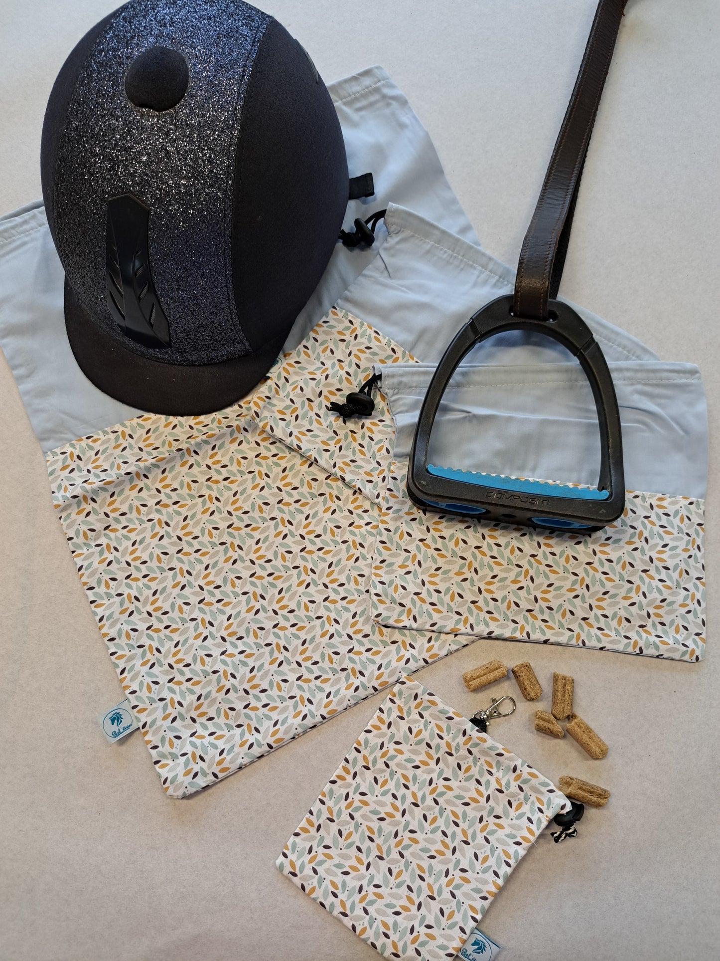 Box housse de bombe, pochettes d'étriers et pochette à friandises