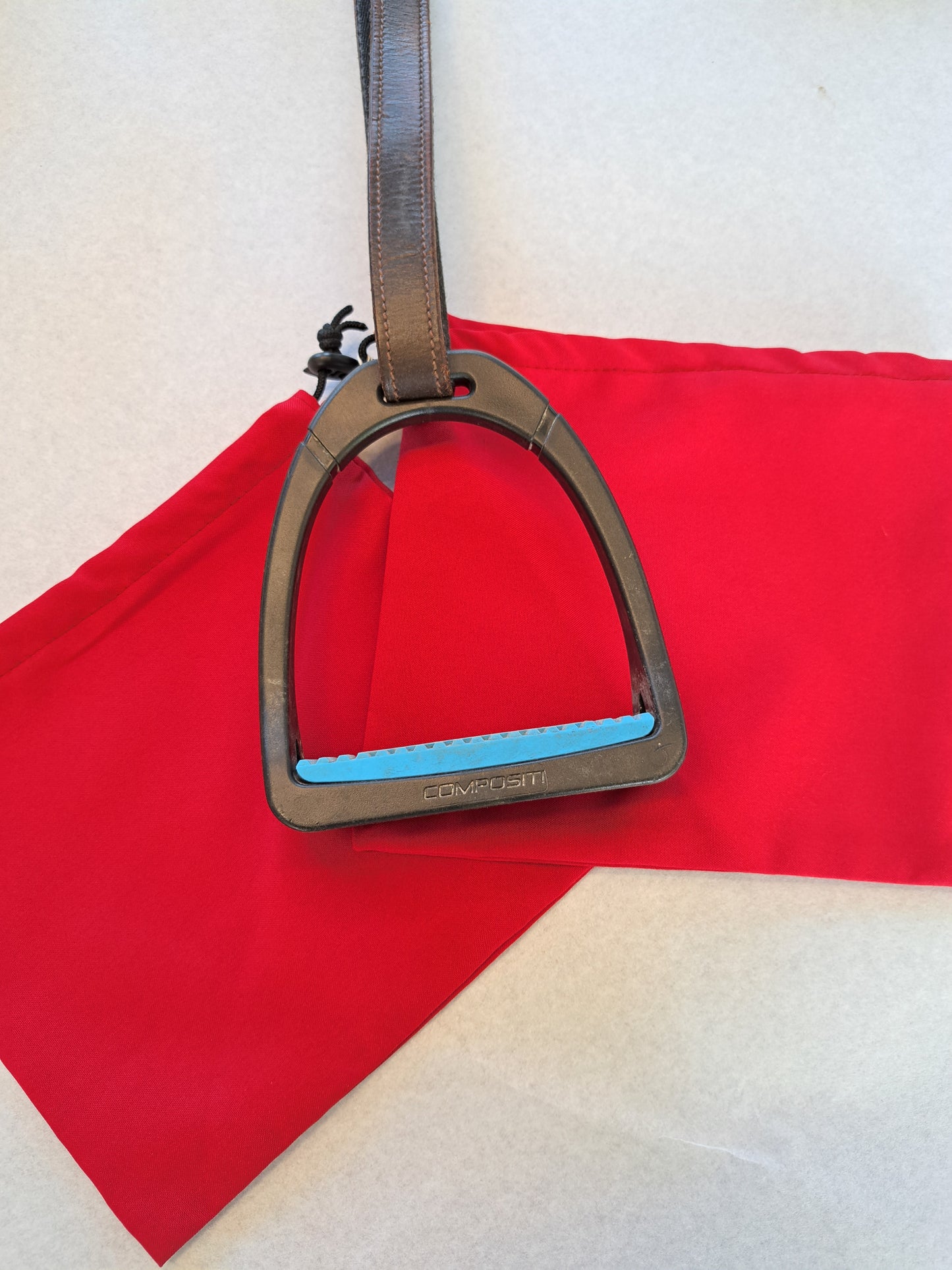 Pochettes / housses d'étriers uni