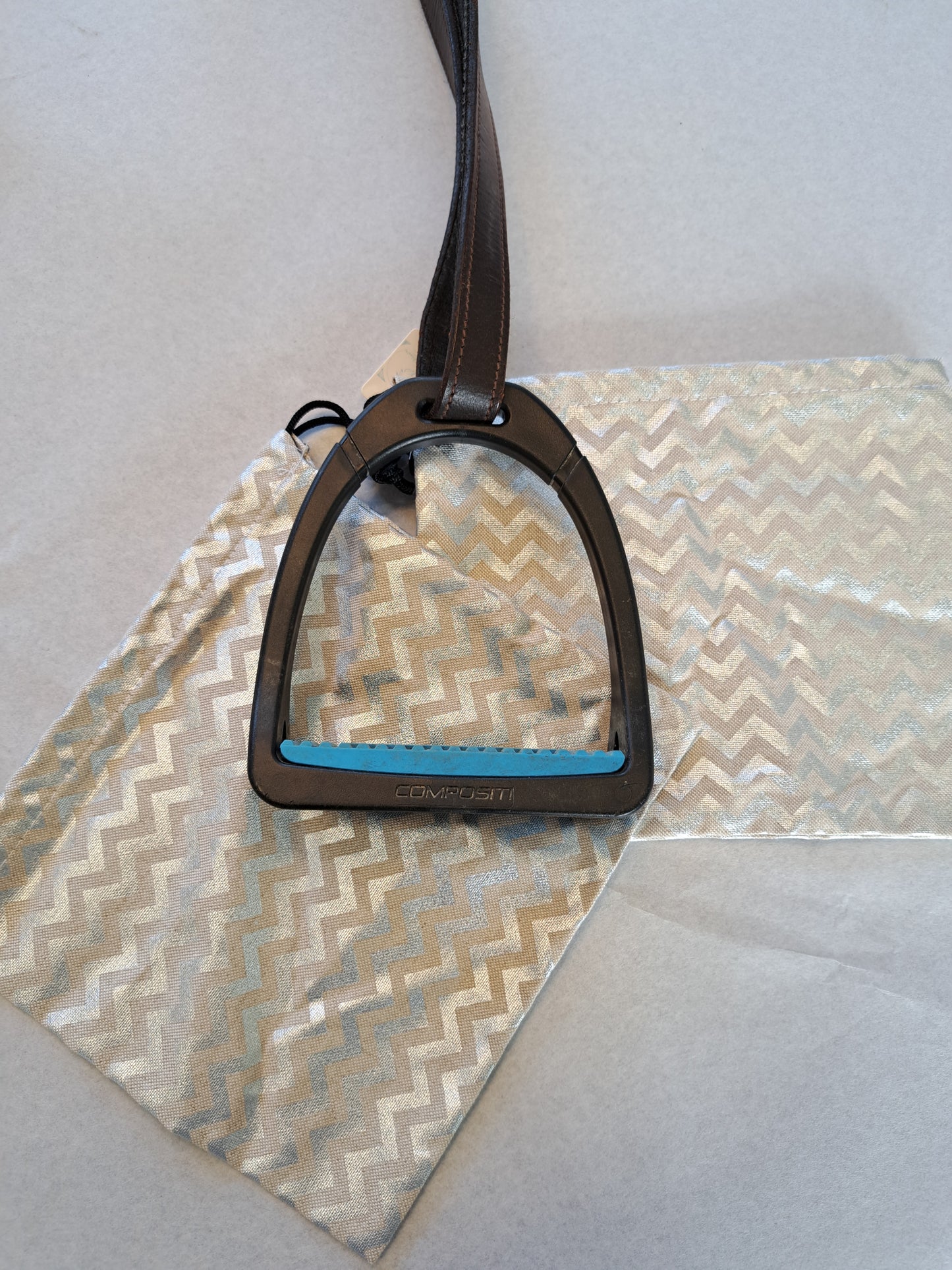 Pochettes / housses d'étriers à motifs