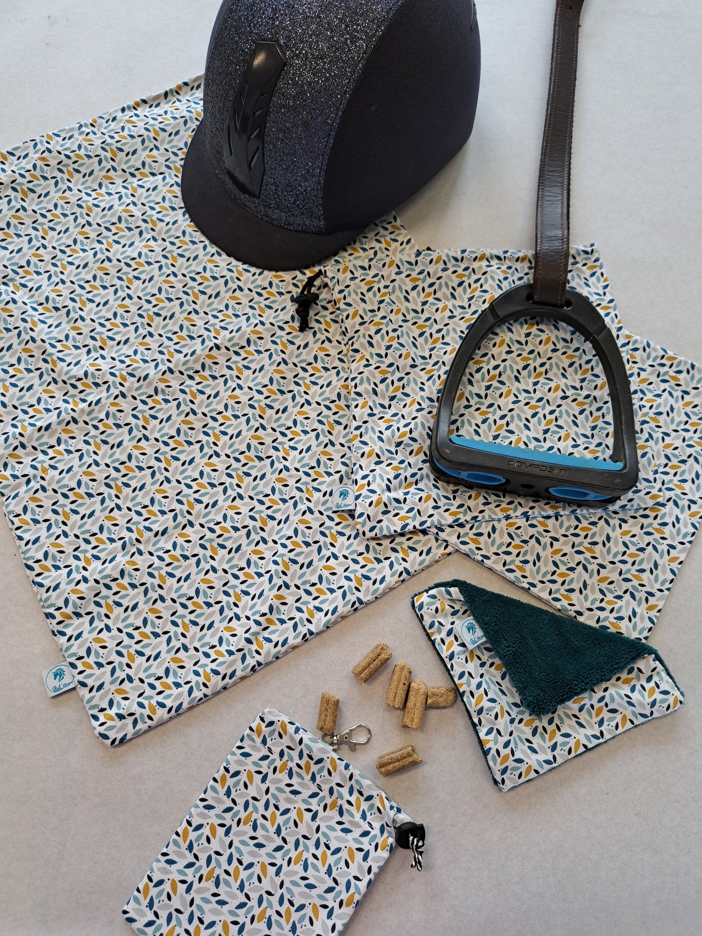 Box housse de bombe, pochettes d'étriers, pochette à friandises et maxi lingette